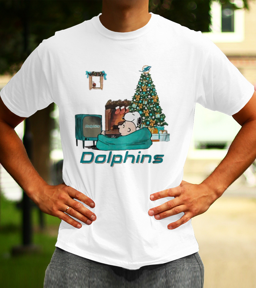 Charlie Brown Snoopy Watching Dolphins TV Christmas Tree T-Shirt