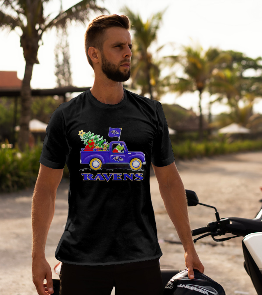 Grinch Driving Baltimore Ravens Christmas Truck T-Shirt