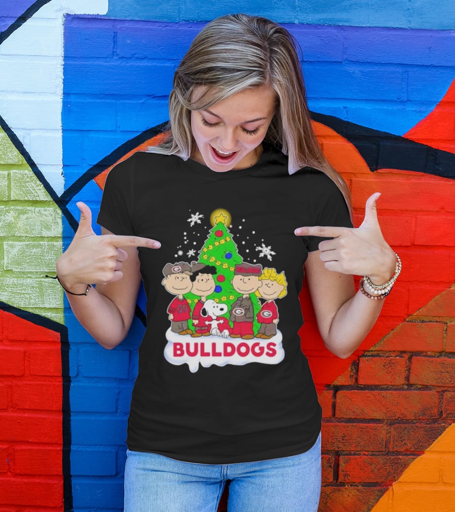 Peanuts Characters Georgia Bulldogs Christmas Tree Bulldogs T-Shirt