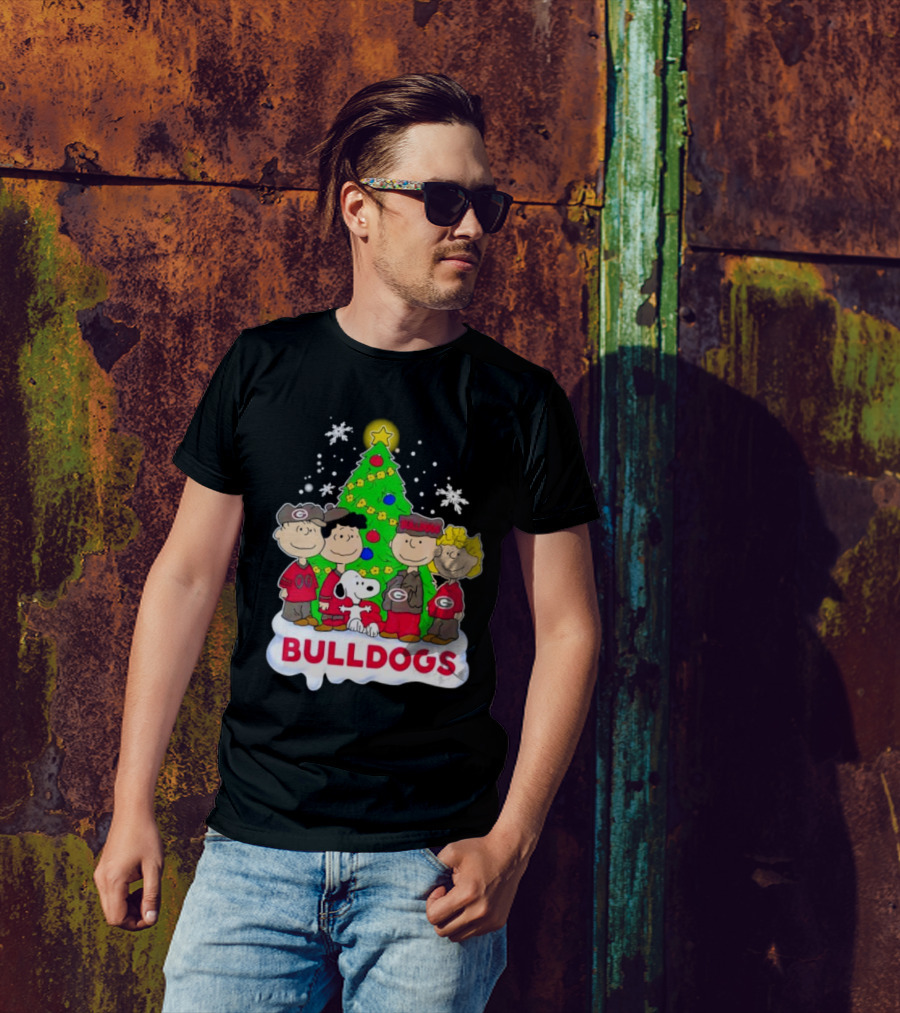 Peanuts Characters Georgia Bulldogs Christmas Tree Bulldogs T-Shirt
