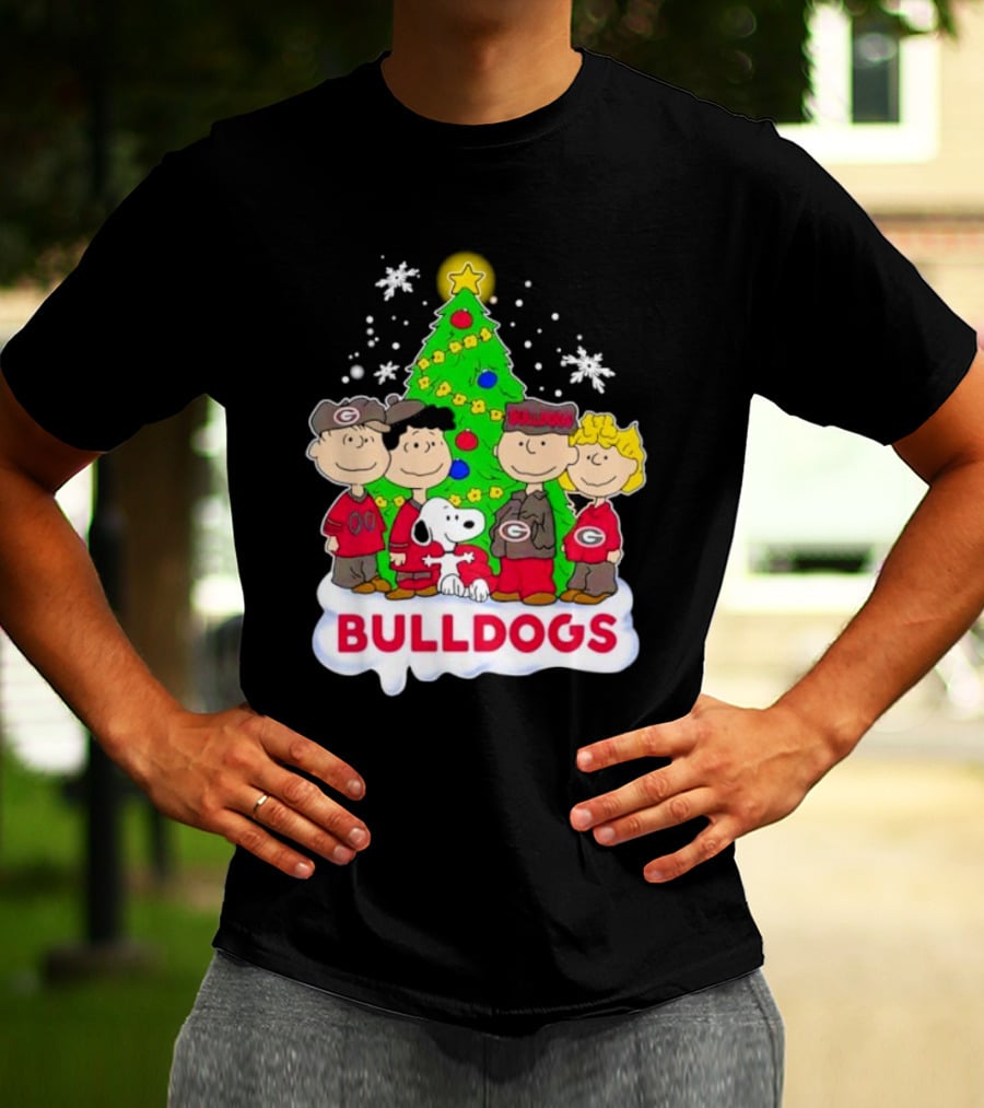 Peanuts Characters Georgia Bulldogs Christmas Tree Bulldogs T-Shirt