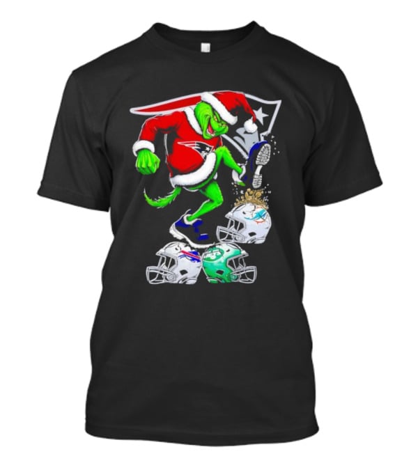 New England Patriots Santa Grinch Stomp On NFL Team Helmets Funny Christmas T-Shirt