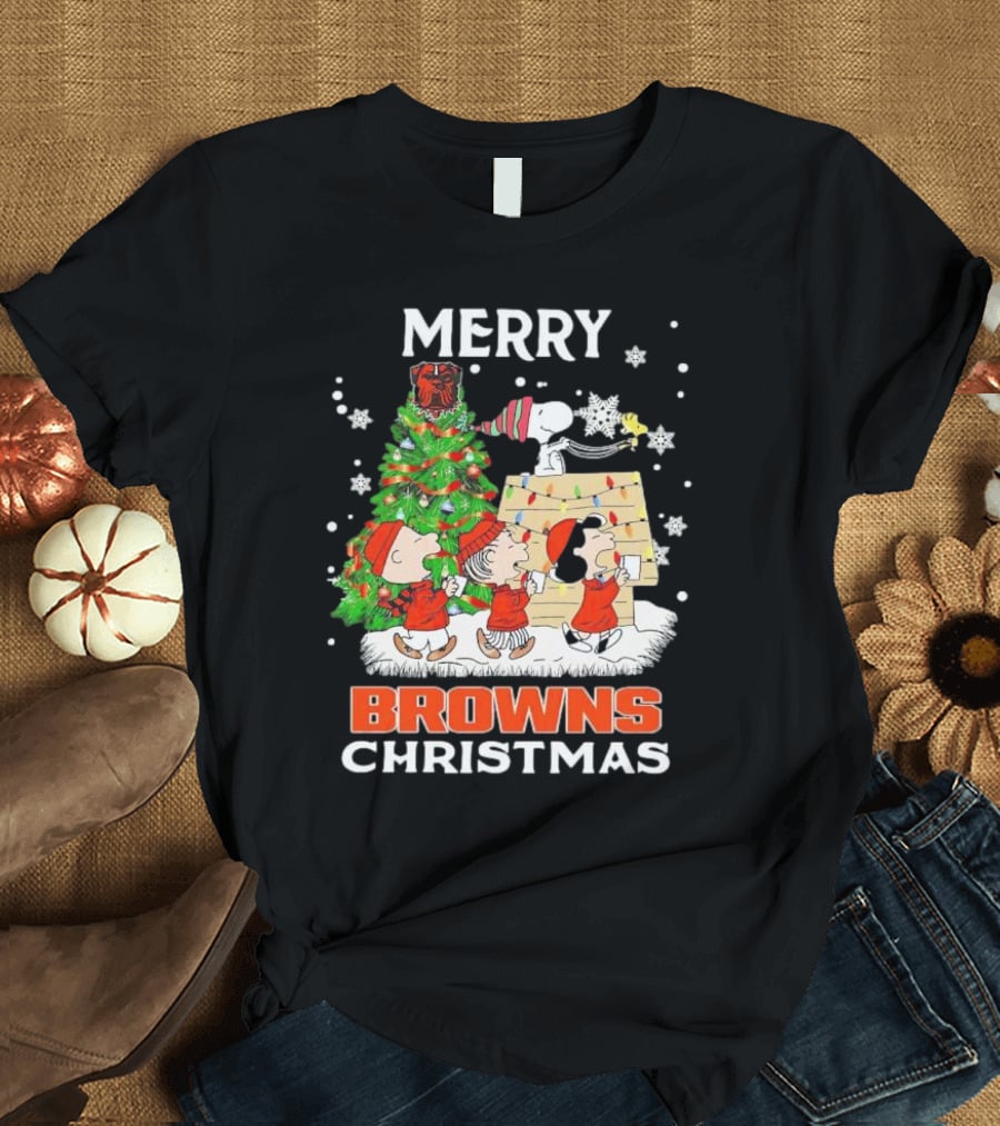 Peanuts Characters Merry Browns Christmas Cleveland Browns T-Shirt