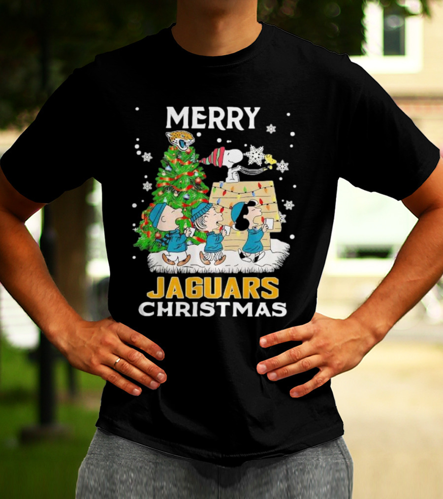 Merry Christmas Peanuts Characters Jacksonville Jaguars Snoopy Woodstock T-Shirt