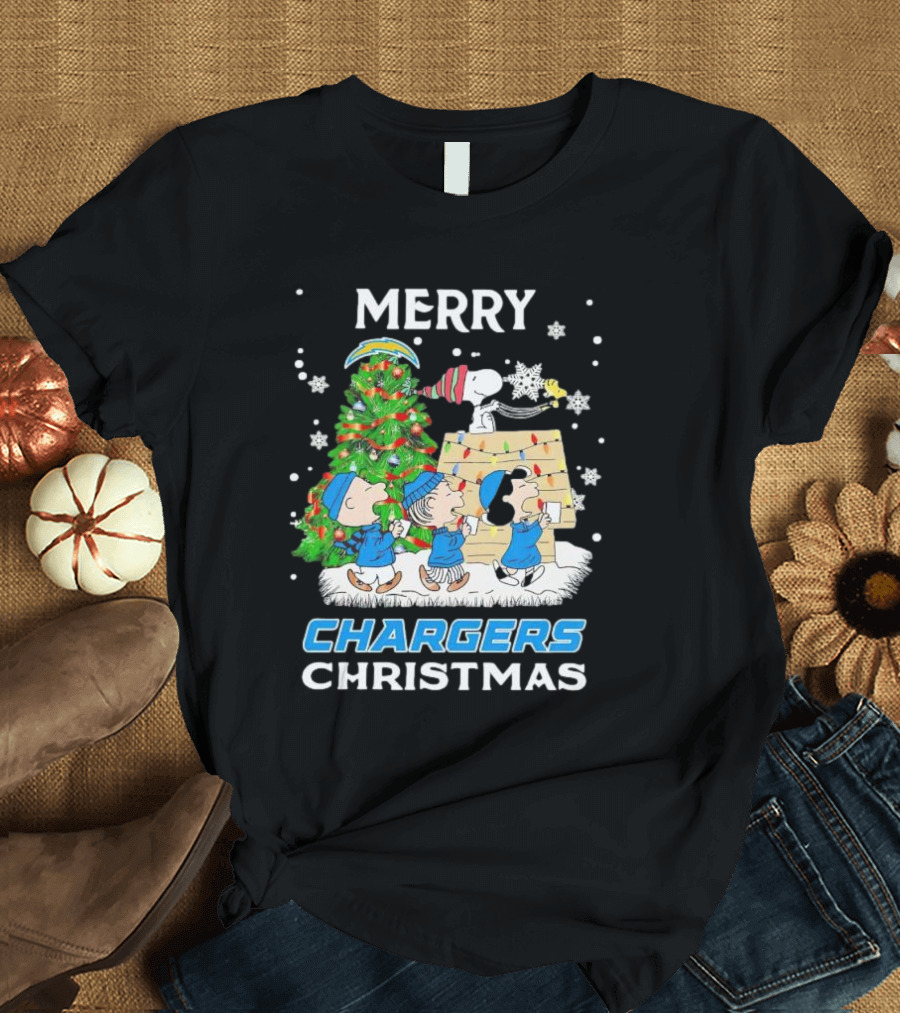 Merry Chargers Christmas Peanuts Characters T-Shirt