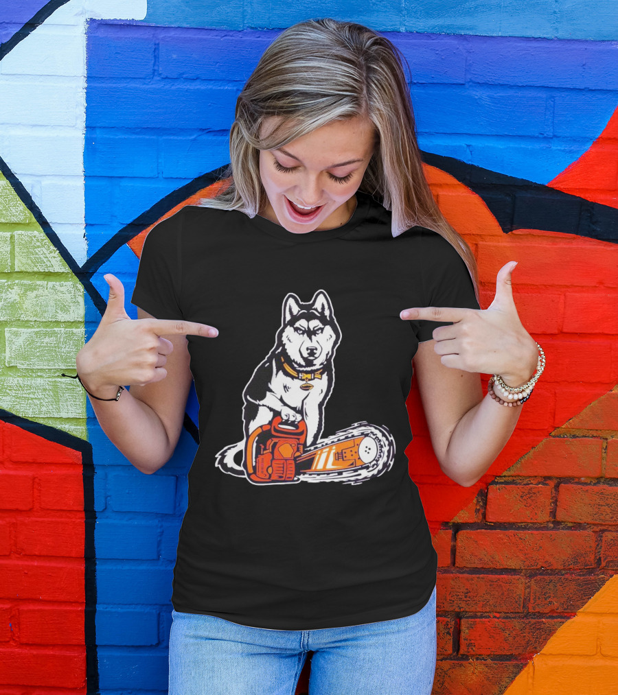 Washington Huskies Beaver Buster Chainsaw Dog T-Shirt