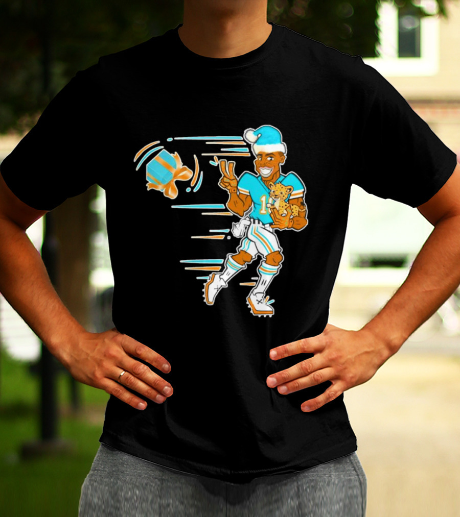 Tyreek Hill Cheetah Claus Football Holiday Player With Cheetah And Santa Hat T-Shirt