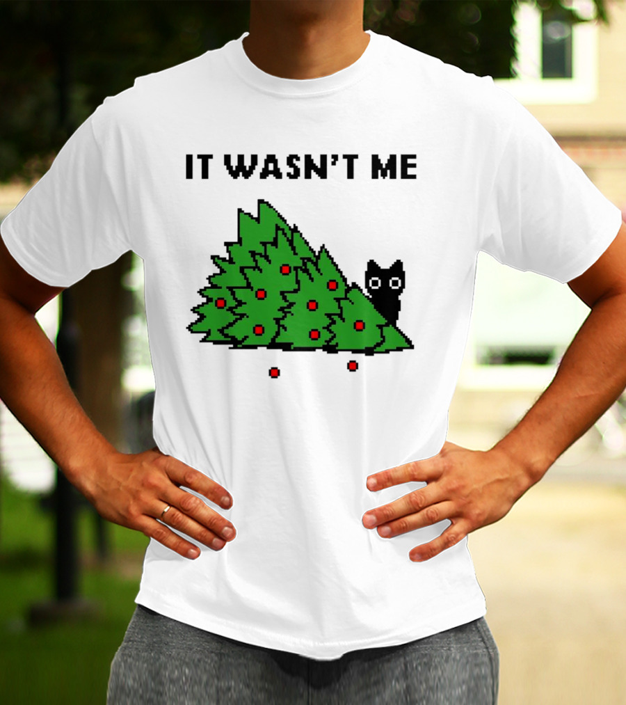 Cat Hiding Behind Christmas Tree It Wasn't Me T-Shirt