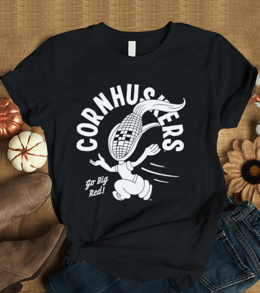 Cornhuskers Go Big Red Retro Mascot Character T-Shirt