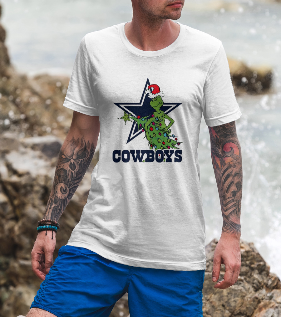 Dallas Cowboys Grinch In Santa Hat With Christmas Tree And Star T-Shirt