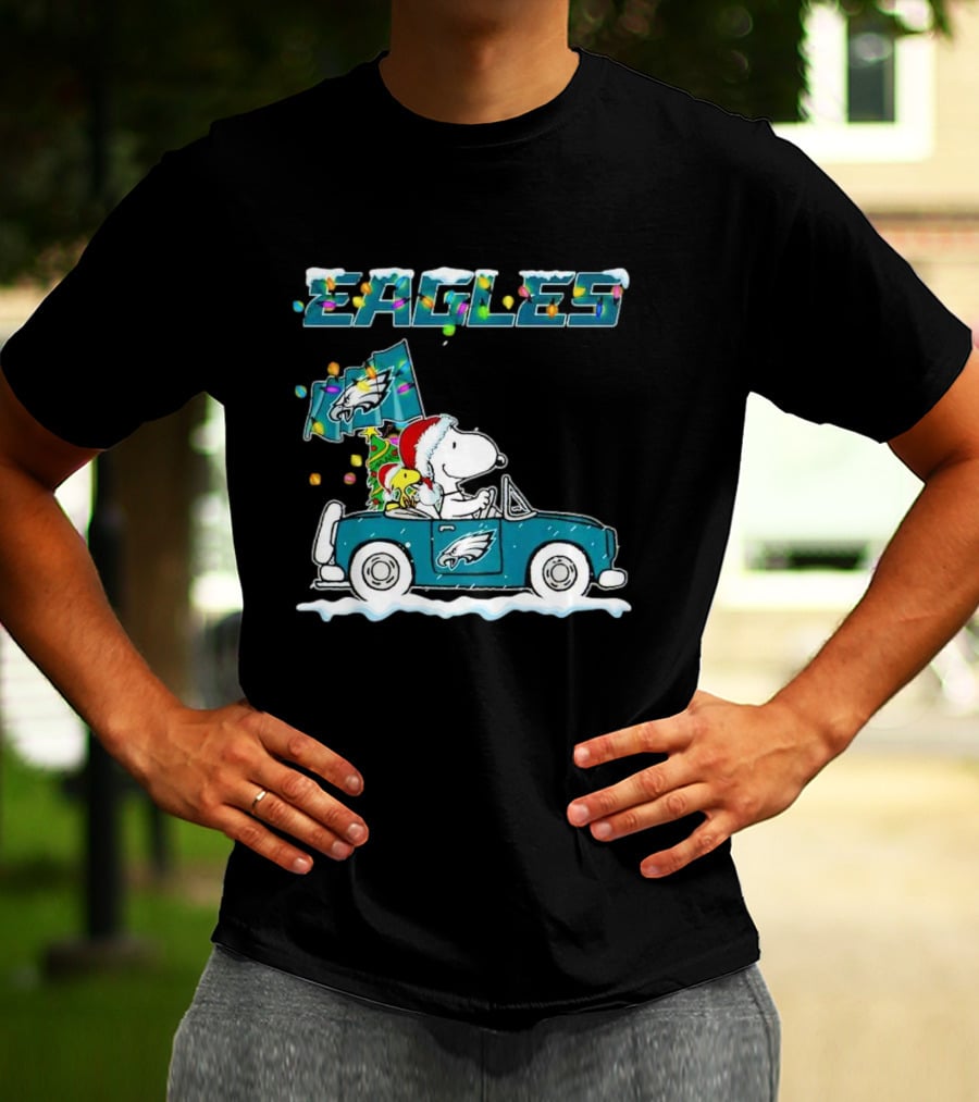 Eagles Snoopy Woodstock Christmas Driving Philadelphia Car T-Shirt