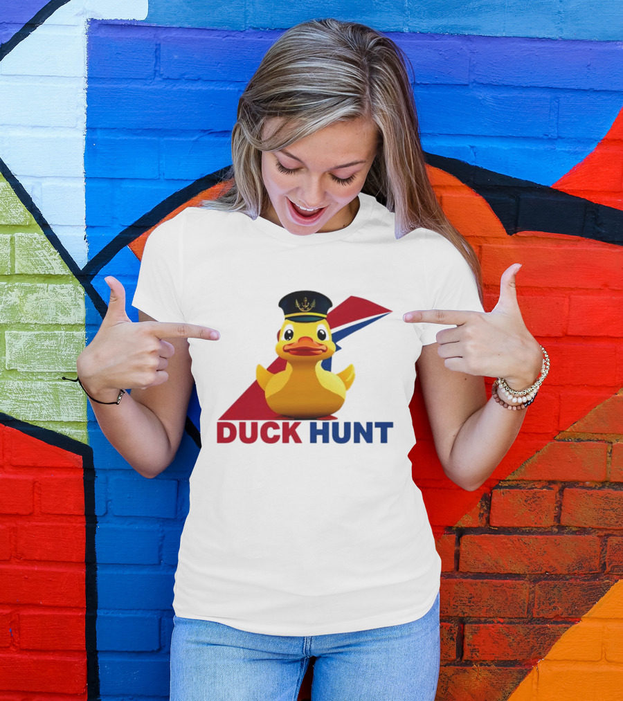 Cruising Duck Hunt Captain Rubber Duck Navy T-Shirt