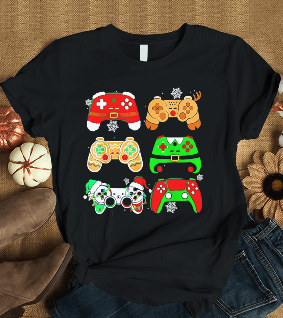 Santa Elf Gaming Controllers Christmas Gamer Holiday T-Shirt