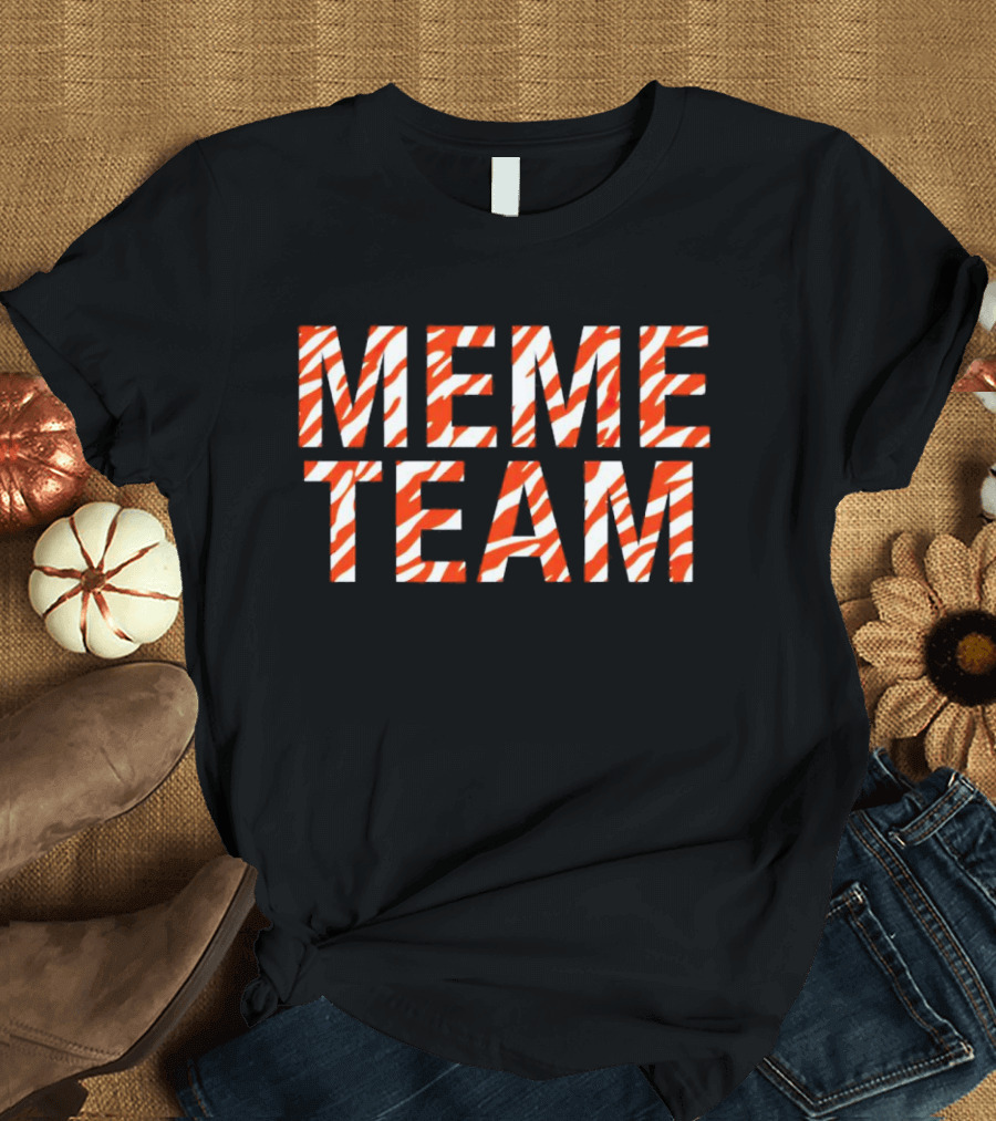 MEME TEAM Red And White Zebra Print T-Shirt
