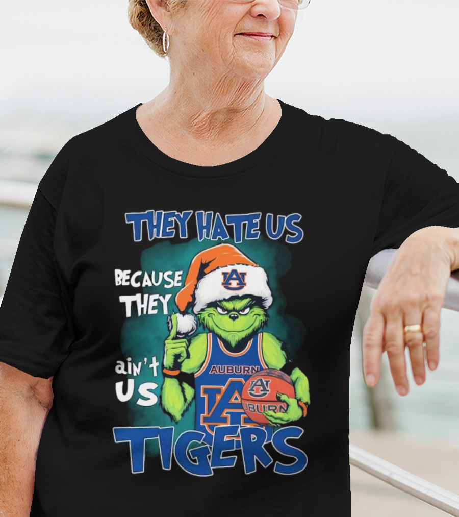 Auburn Tigers Grinch They Hate Us Because They Ain’t Us Santa Hat Basketball T-Shirt