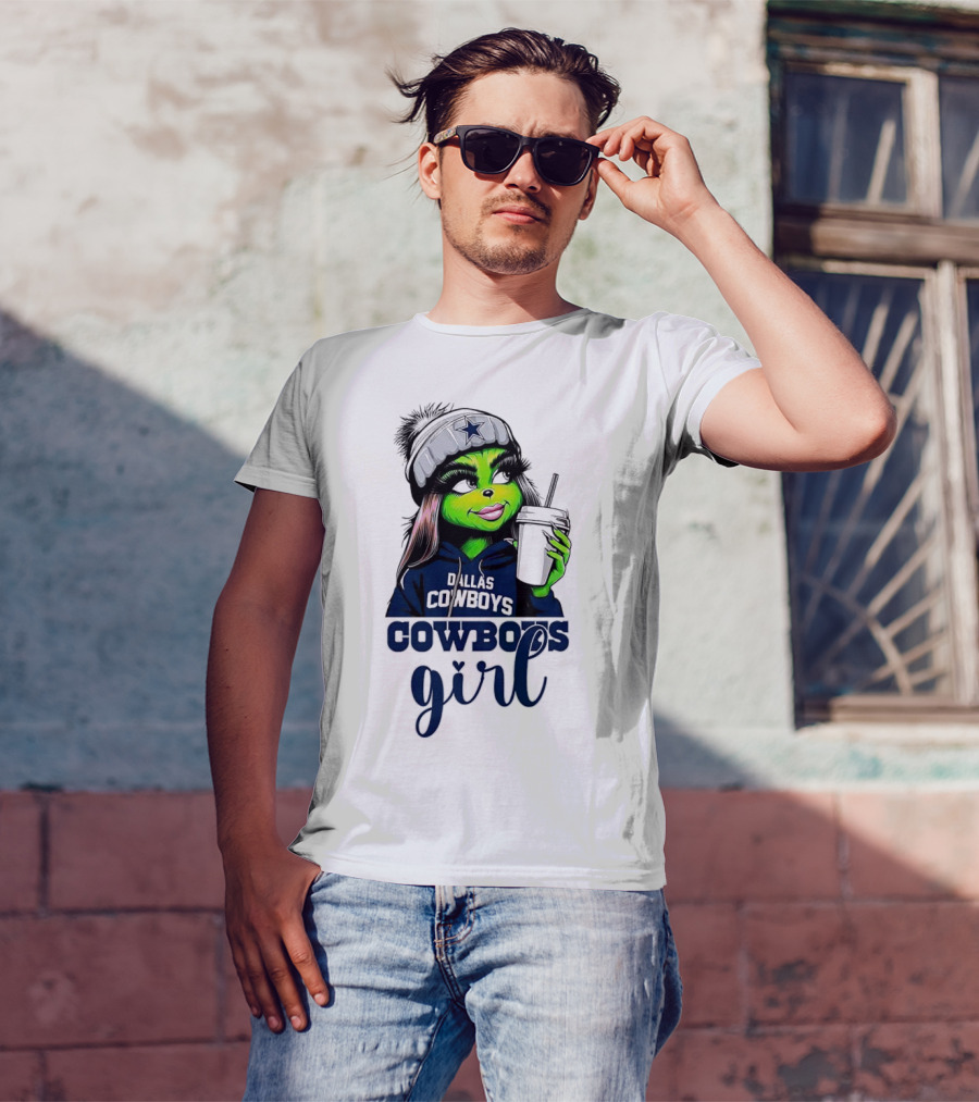 Grinch Dallas Cowboys Girl Drinking Coffee T-Shirt