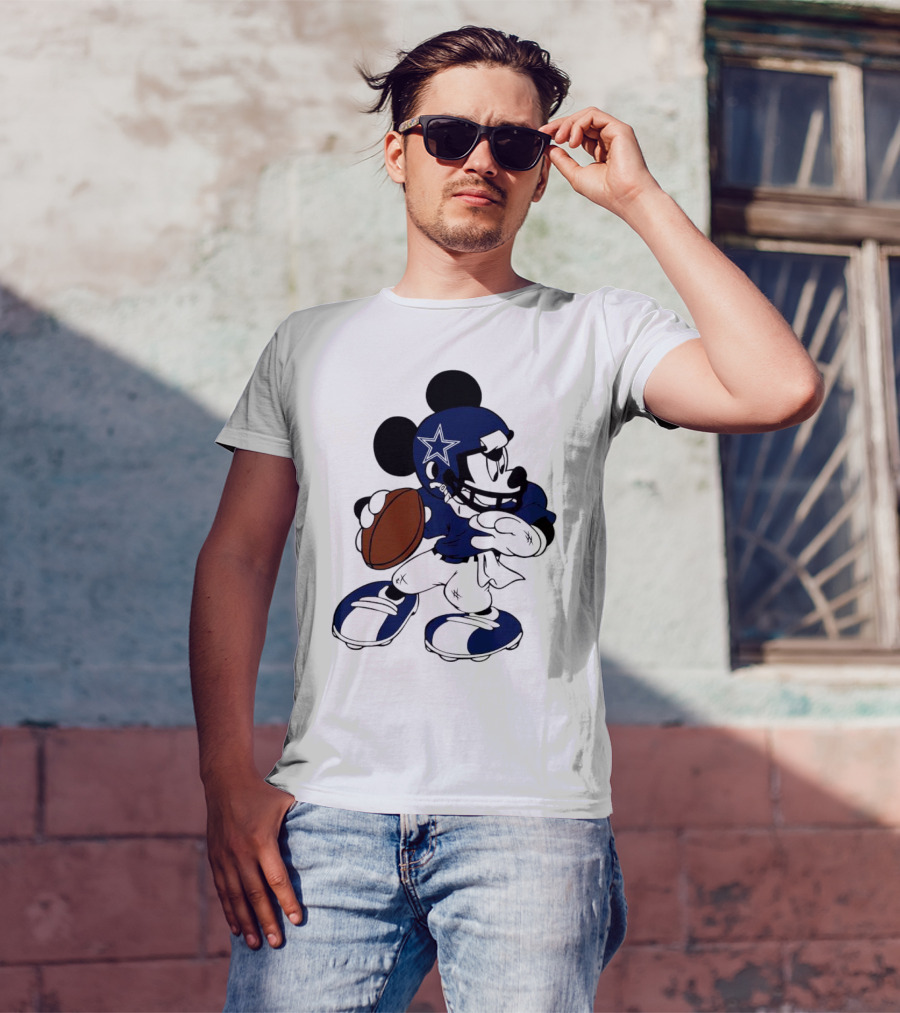 Mickey Mouse Dallas Cowboys Football Quarterback T-Shirt