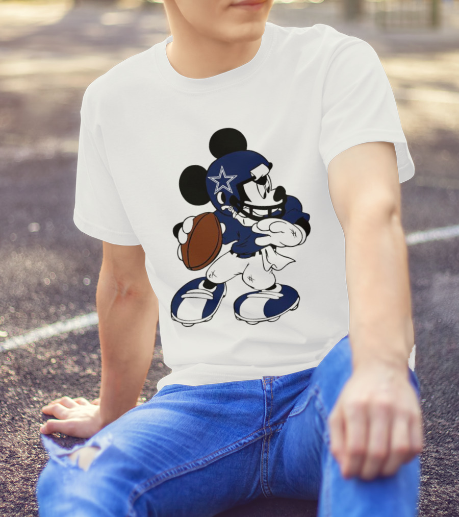 Mickey Mouse Dallas Cowboys Football Quarterback T-Shirt
