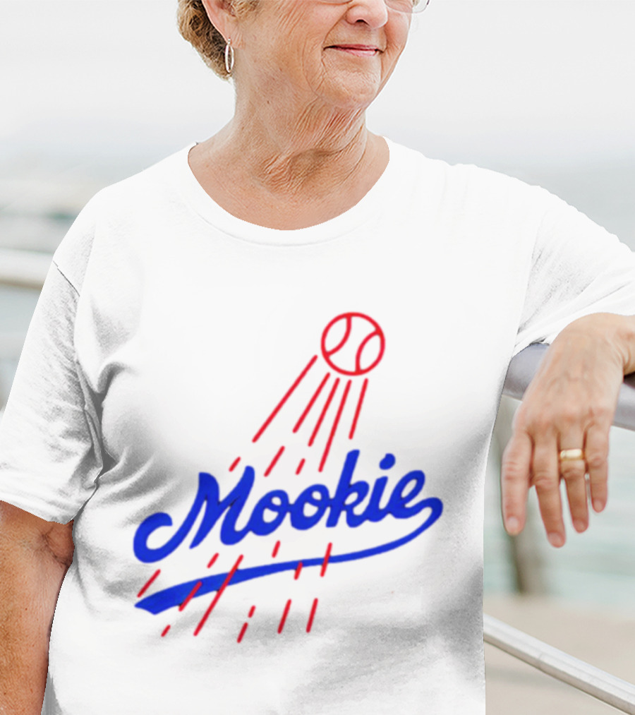 Mookie Signature Red Baseball Design Los Angeles Dodgers T-Shirt