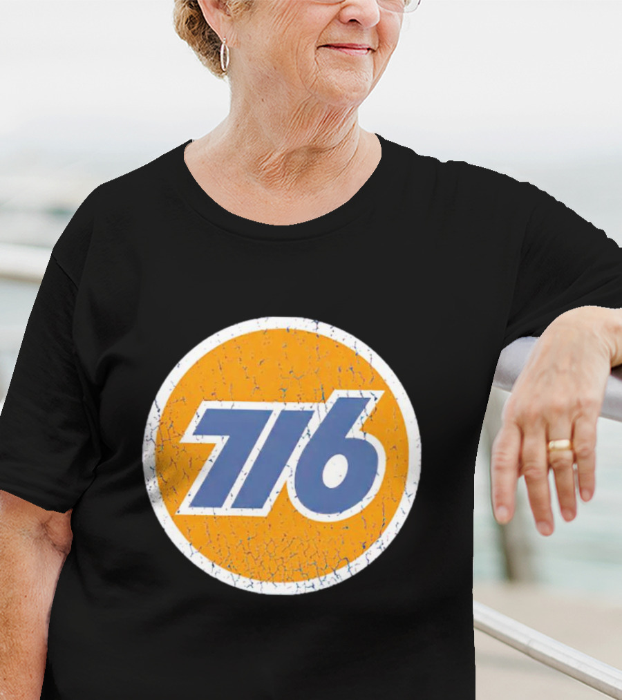 Union 76 Vintage Style 76 Gas Station Iconic T-Shirt