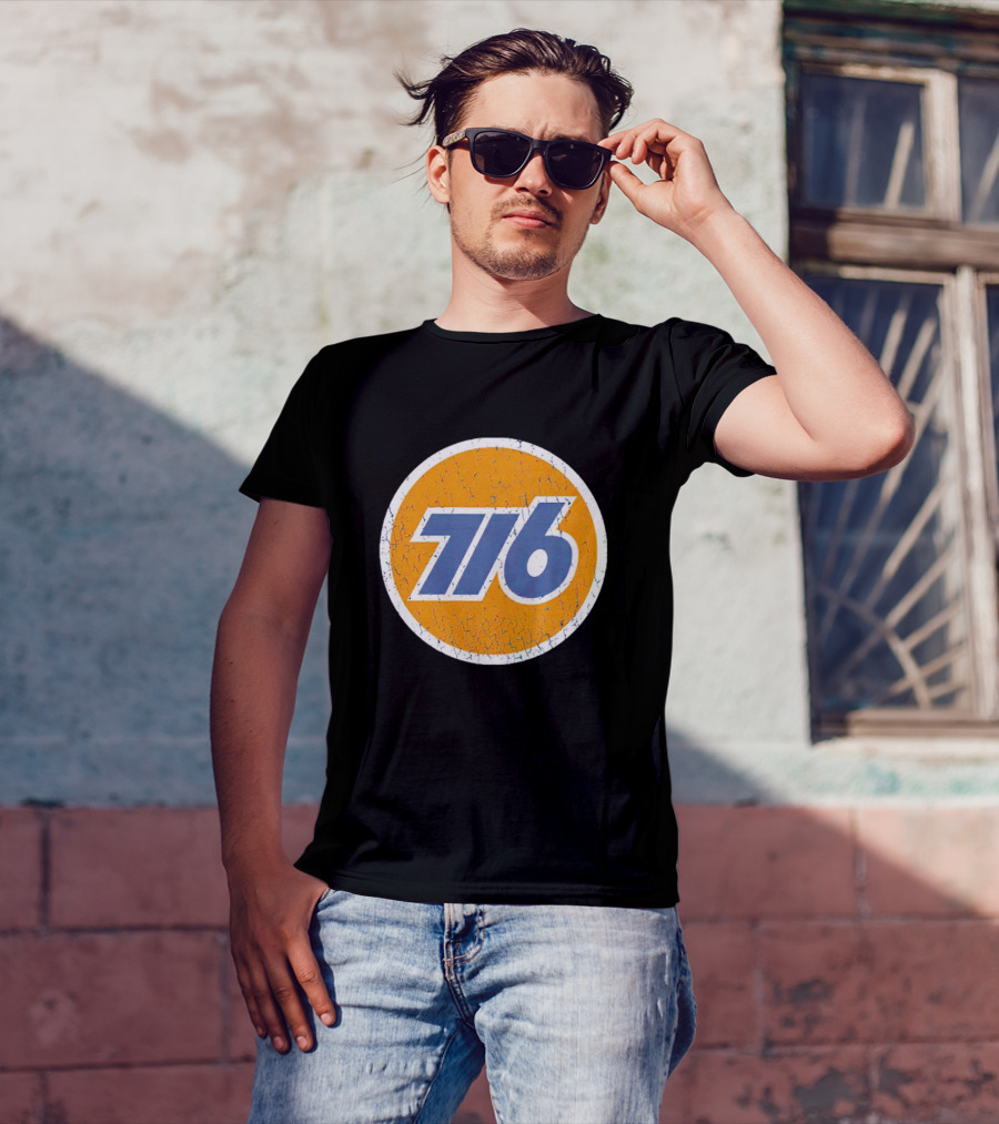 Union 76 Vintage Style 76 Gas Station Iconic T-Shirt