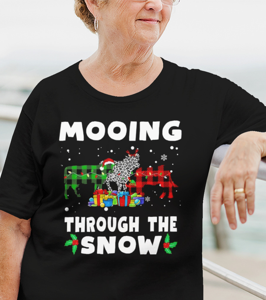 Mooing Through The Snow Christmas Plaid Cows With Presents T-Shirt