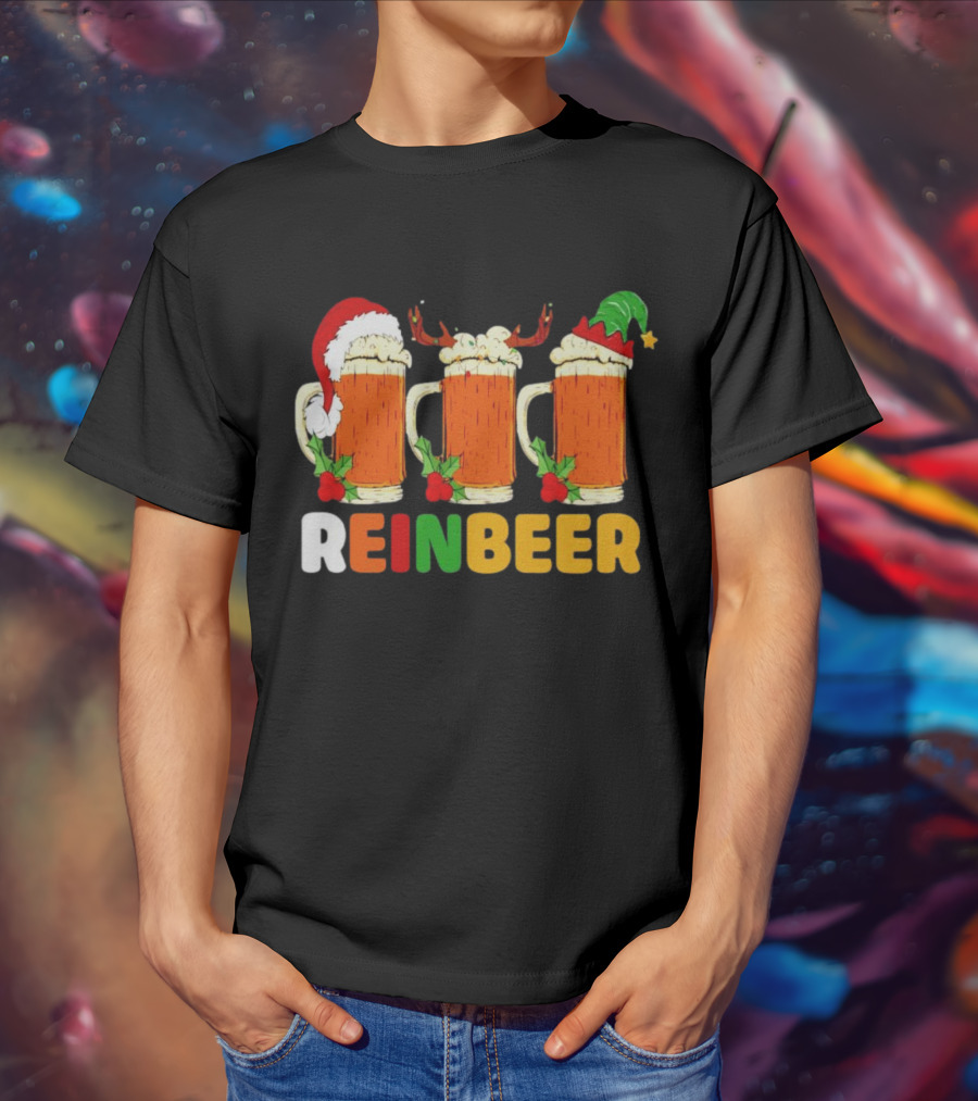 Reinbeer Merry Christmas Funny Beer Mugs With Santa And Elf Hats And Reindeer Antlers T-Shirt