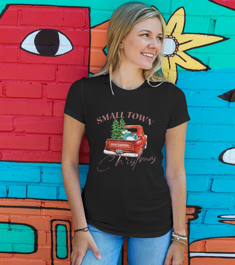 Small Town Merry Christmas Ho Ho Ho Vintage Truck With Trees And Gifts T-Shirt