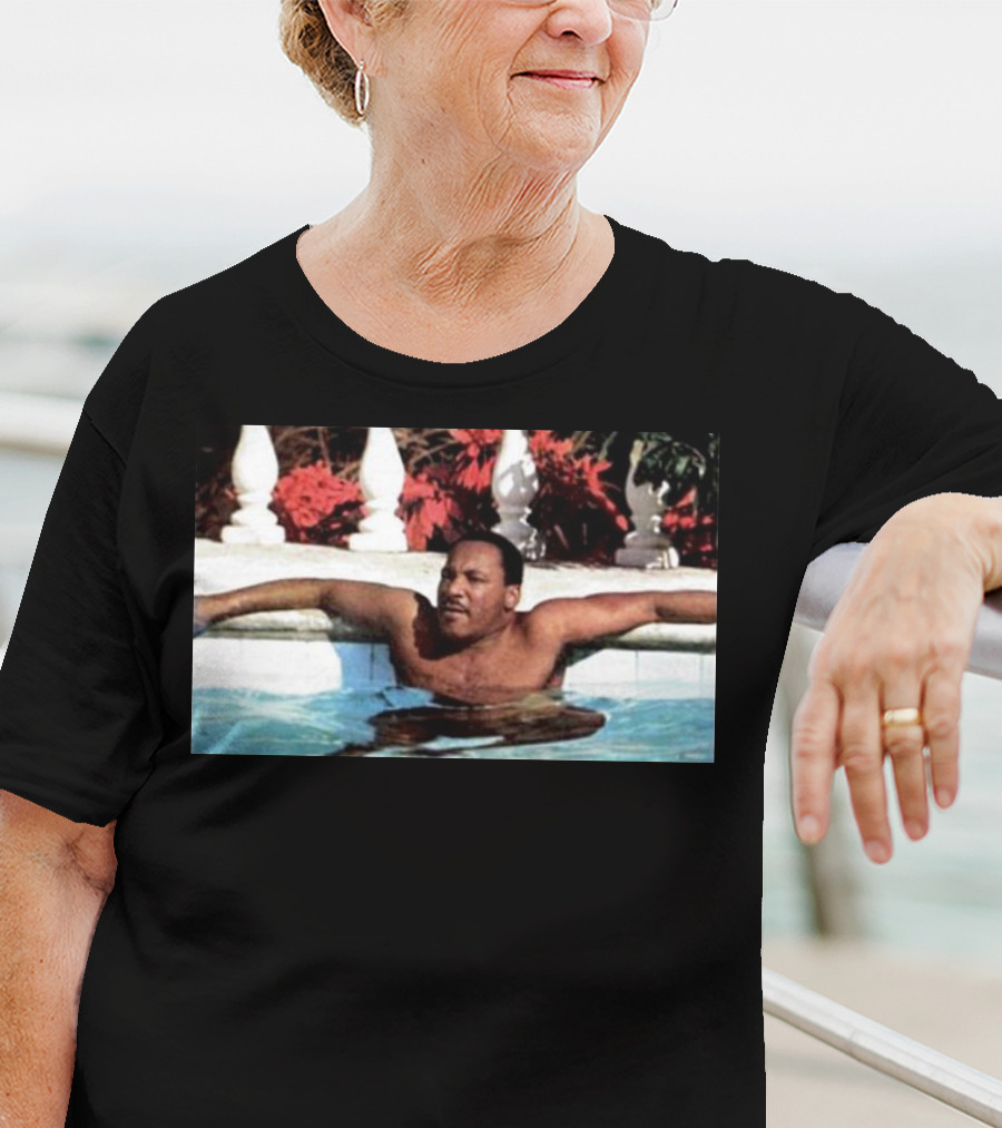 Martin Luther King Jr Relaxing In A Pool With Tropical Surroundings T-Shirt