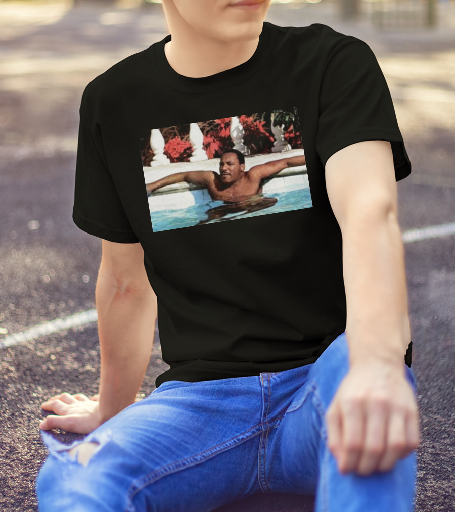 Martin Luther King Jr Relaxing In A Pool With Tropical Surroundings T-Shirt