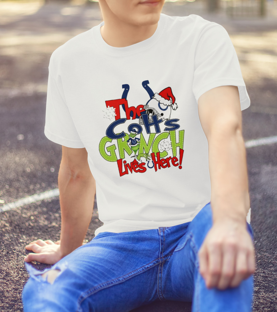 The Colts Grinch Lives Here Christmas Helmet Santa Hat T-Shirt