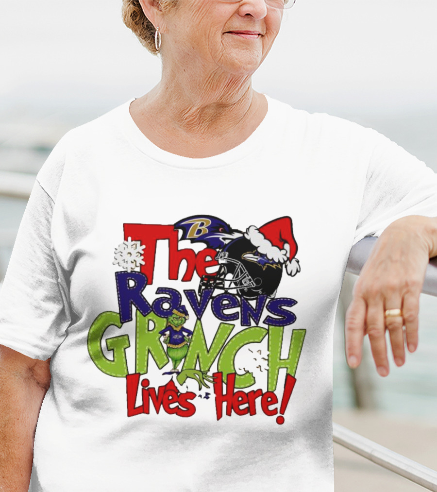 The Ravens Grinch Lives Here Christmas Ravens Logo Santa Hat T-Shirt
