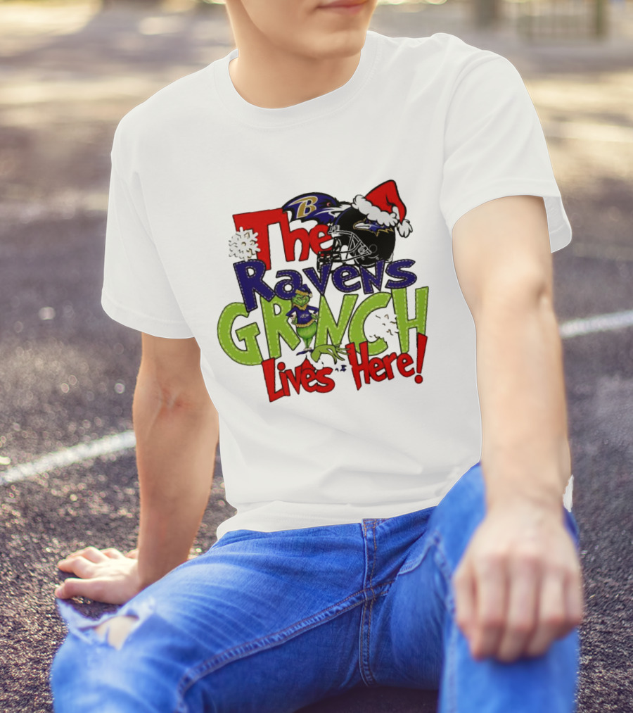 The Ravens Grinch Lives Here Christmas Ravens Logo Santa Hat T-Shirt