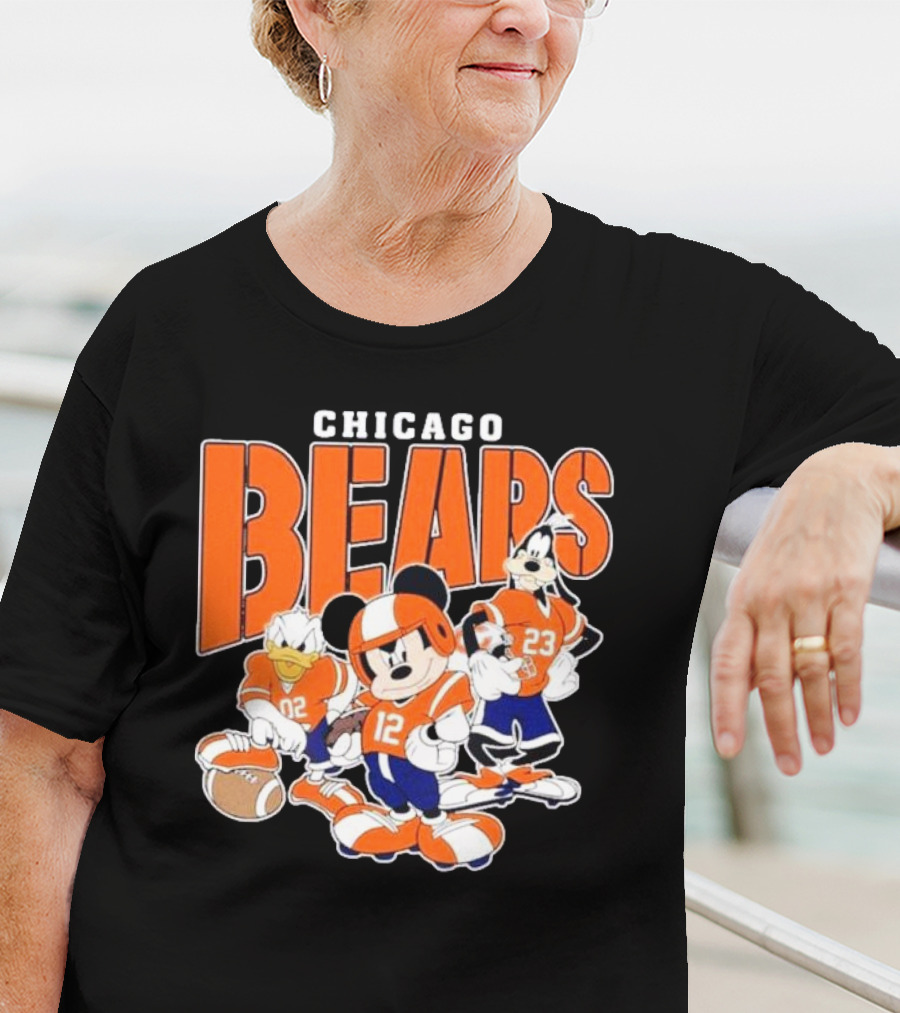 Chicago Bears Mickey Donald Goofy Football Team T-Shirt