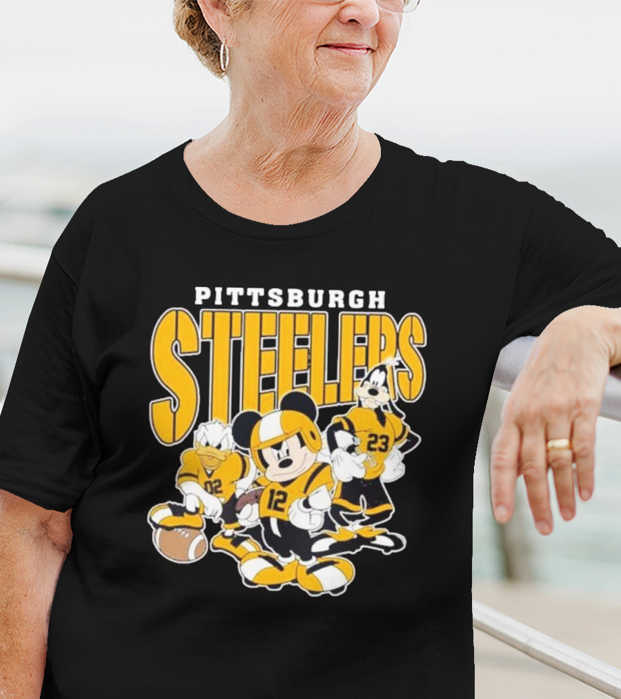 Pittsburgh Steelers Mickey Mouse Donald Duck Goofy Football Team T-Shirt
