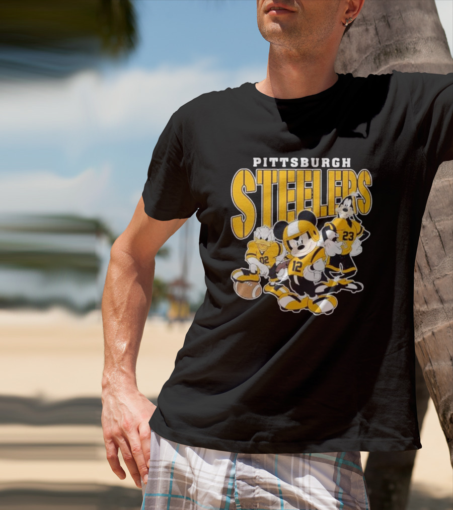 Pittsburgh Steelers Mickey Mouse Donald Duck Goofy Football Team T-Shirt