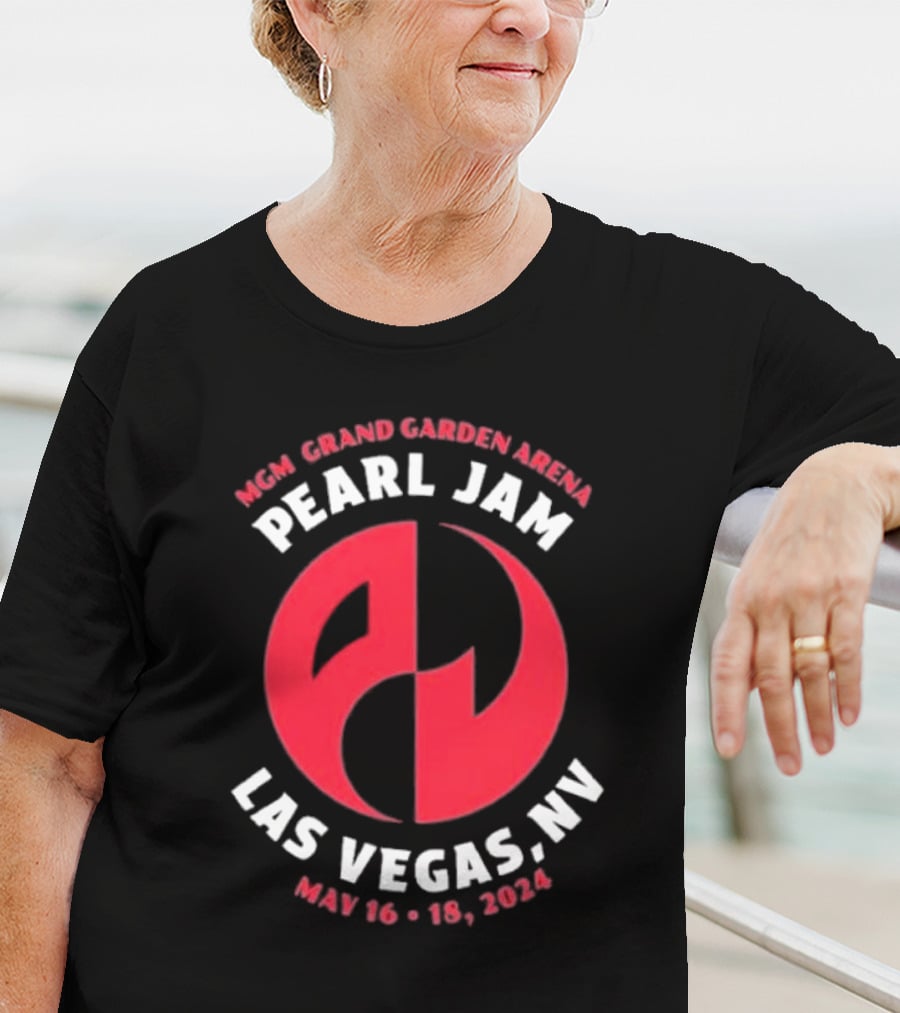 MGM Grand Garden Arena Pearl Jam Las Vegas NV May 16-18 T-Shirt