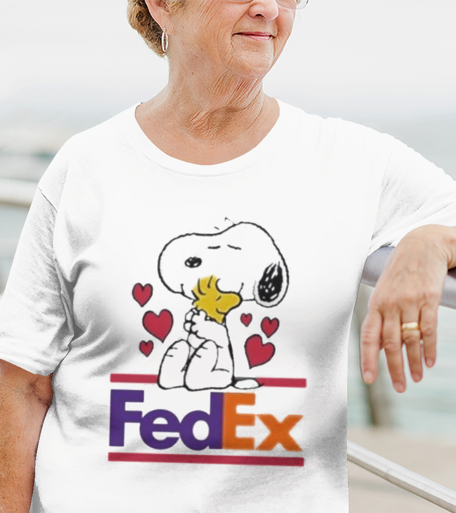Snoopy Woodstock Hugs Hearts FedEx T-Shirt