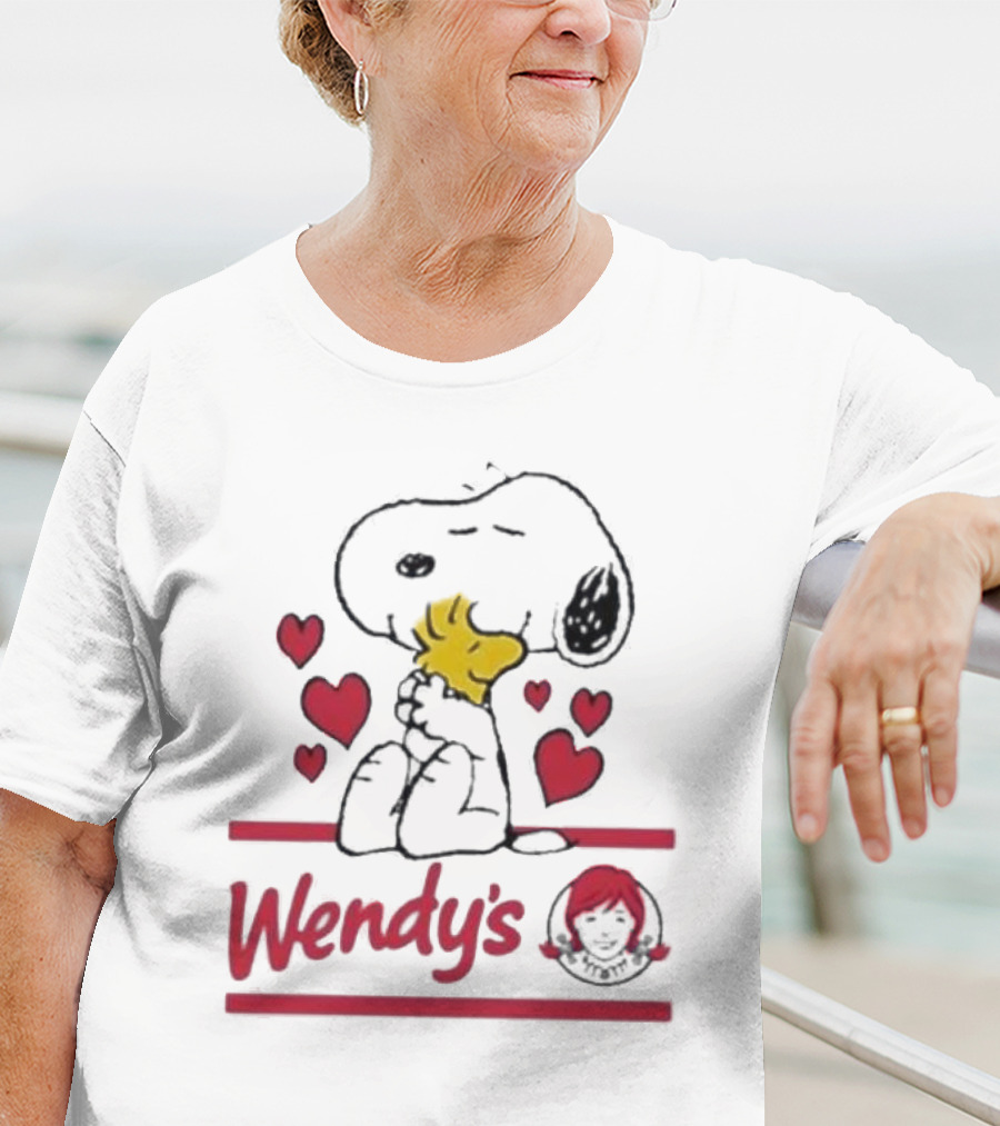 Snoopy Woodstock Hearts Wendy's T-Shirt