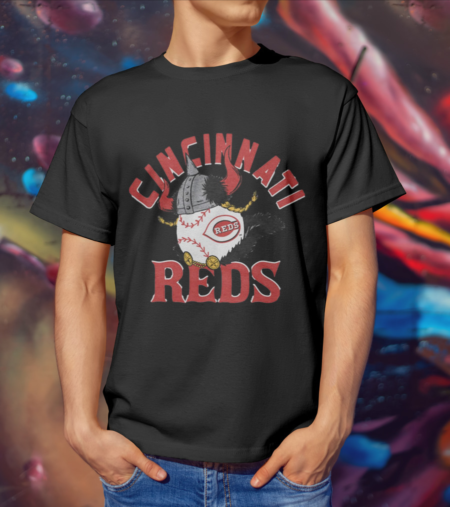 Cincinnati Reds Viking Baseball Helmet And Horns T-Shirt