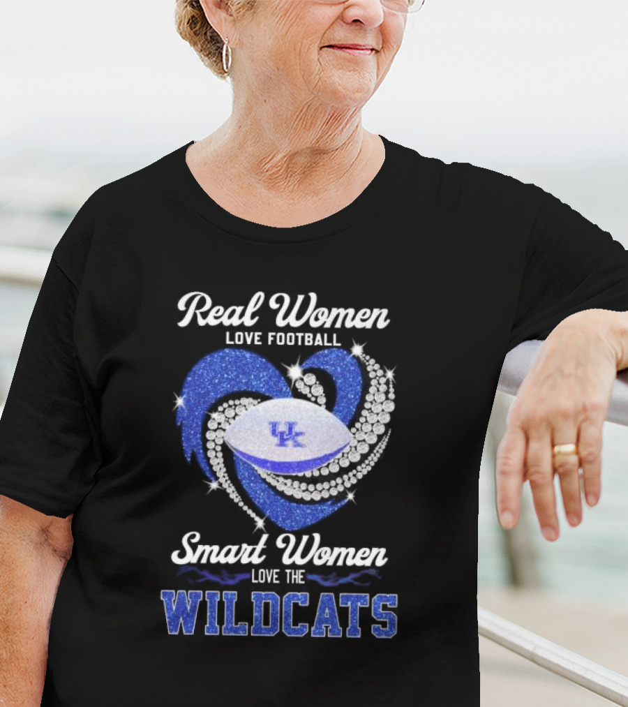 Real Women Love Football Smart Women Love The Wildcats UK Diamond Heart T-Shirt