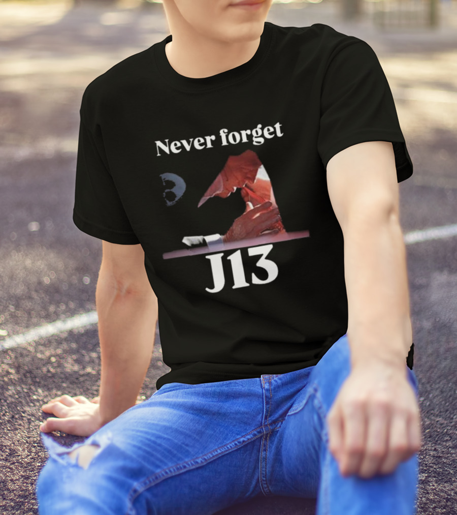 Never Forget J13 Chess King Thoughtful Moment T-Shirt