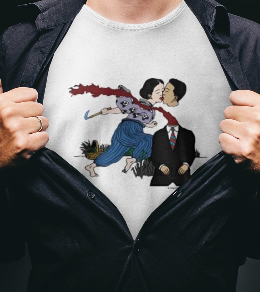 Geordie Greep The New Sound Kiss And Scarf Metaphor T-Shirt