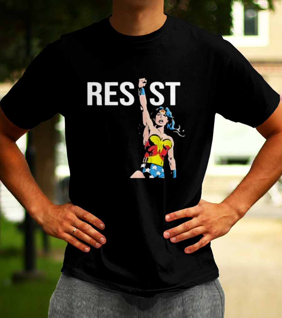 Wonder Woman Resist Power Iconic Fist Uplift T-Shirt
