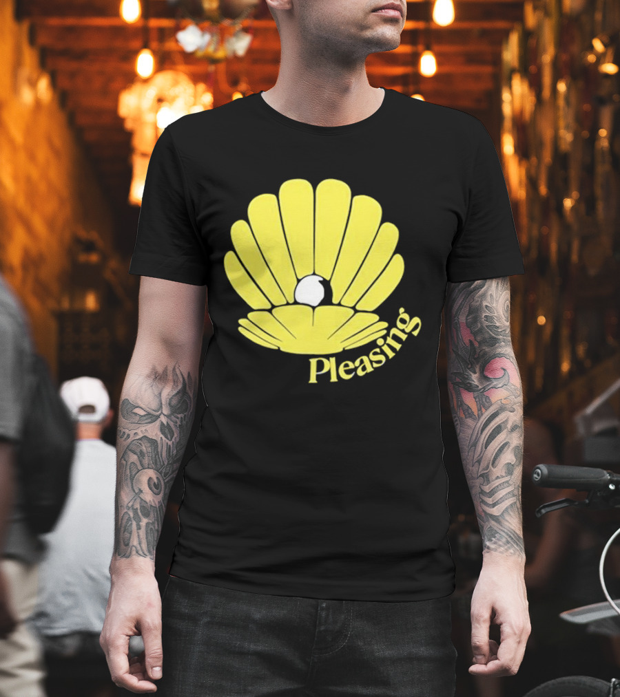 Pleasing Clam Yellow Shell With Pearl T-Shirt