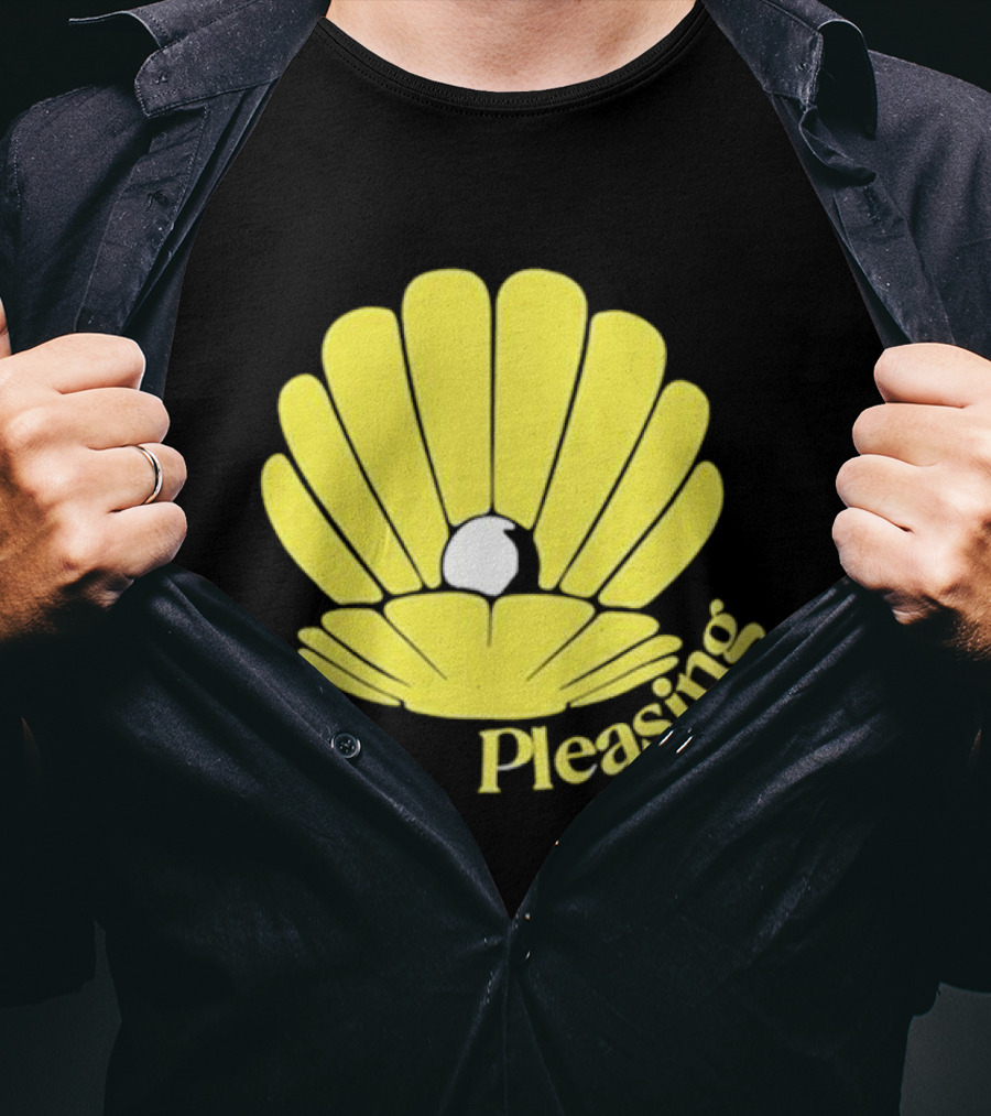 Pleasing Clam Yellow Shell With Pearl T-Shirt