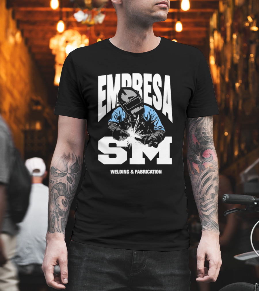 EMPRESA SM Welding And Fabrication Welder Iconic T-Shirt