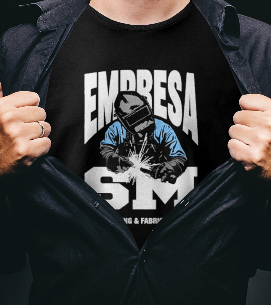 EMPRESA SM Welding And Fabrication Welder Iconic T-Shirt