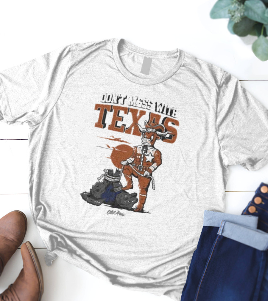 Don’t Mess With Texas Football Cowboy Stomping An Opponent T-Shirt