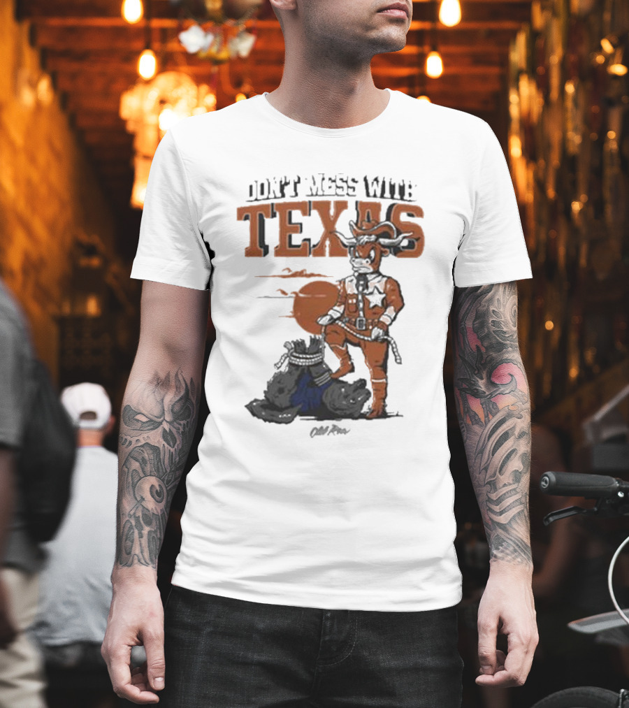 Don’t Mess With Texas Football Cowboy Stomping An Opponent T-Shirt